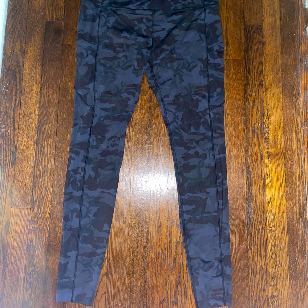 LULULEMON camouflage leggings, size 14